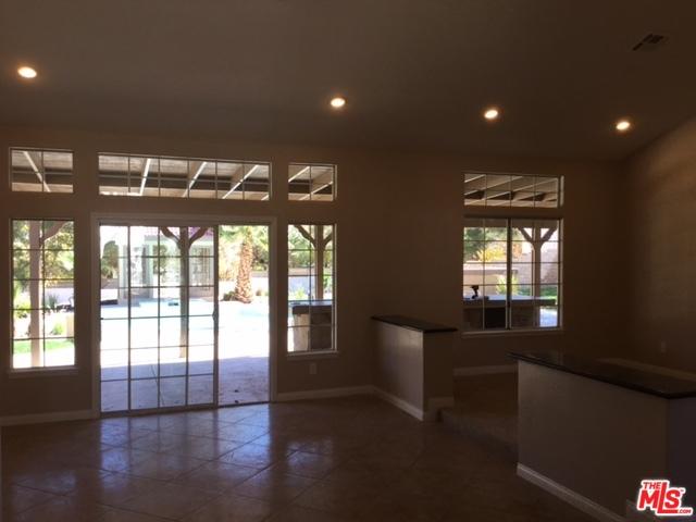41150 Summitview Ln, Palmdale, CA 93551 photo 9