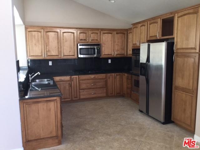 41150 Summitview Ln, Palmdale, CA 93551 photo 11