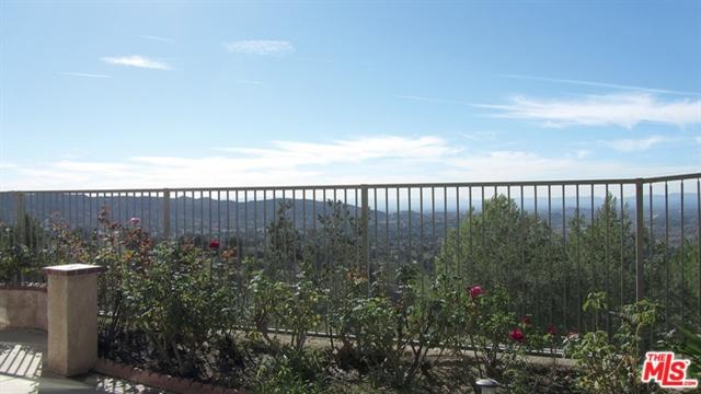 11085 Renaissance Dr, Tujunga, CA 91042 photo 9