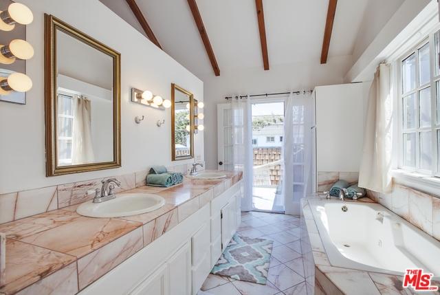 120 Wavecrest Ave, Venice, CA 90291 photo 25
