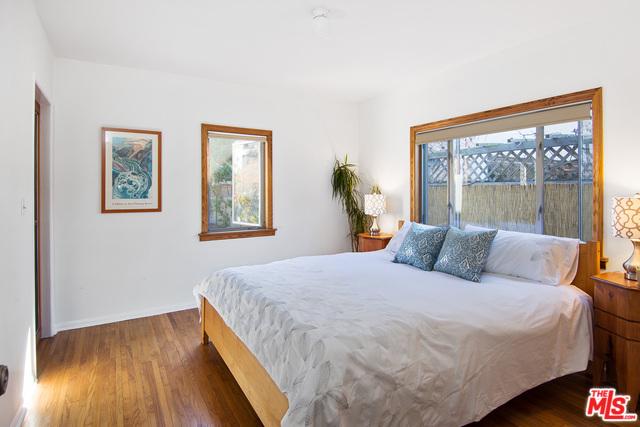1048 Palms, Venice, CA 90291 photo 13