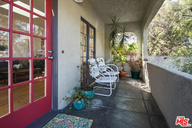 1048 Palms, Venice, CA 90291 photo 3