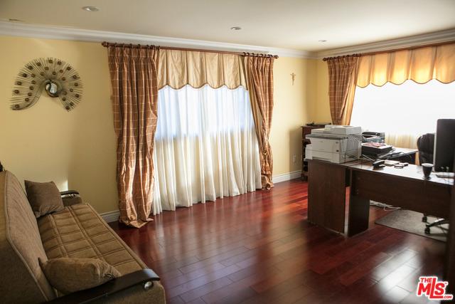 1030 E Valencia Ave, Burbank, CA 91501 photo 33