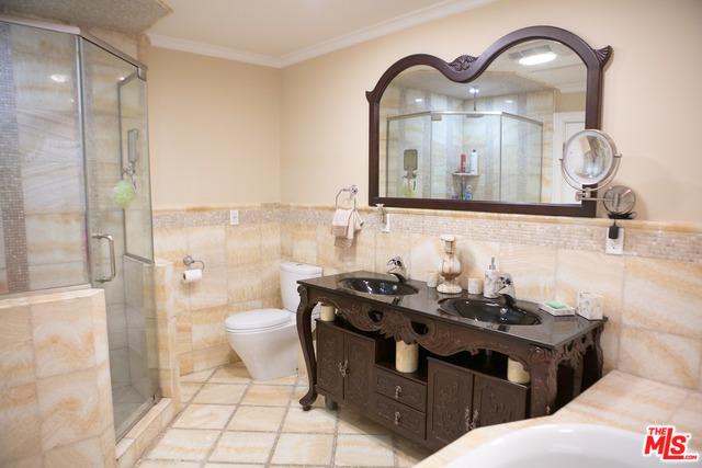 1030 E Valencia Ave, Burbank, CA 91501 photo 25