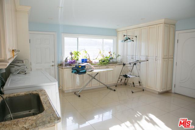1030 E Valencia Ave, Burbank, CA 91501 photo 30