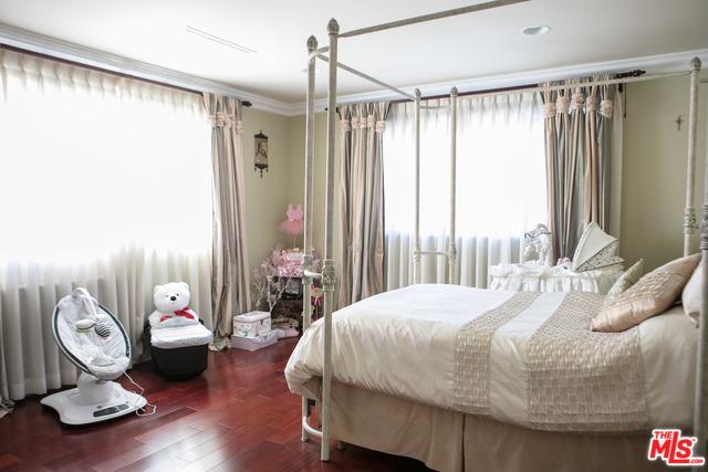 1030 E Valencia Ave, Burbank, CA 91501 photo 27