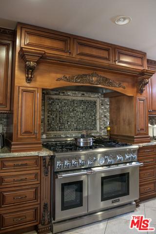 1030 E Valencia Ave, Burbank, CA 91501 photo 14