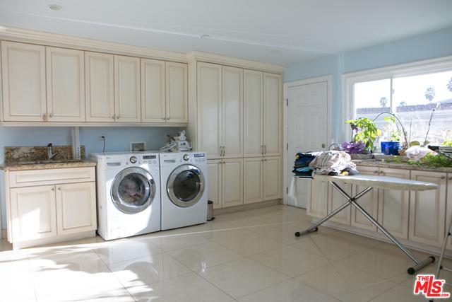 1030 E Valencia Ave, Burbank, CA 91501 photo 31