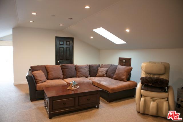 1030 E Valencia Ave, Burbank, CA 91501 photo 34