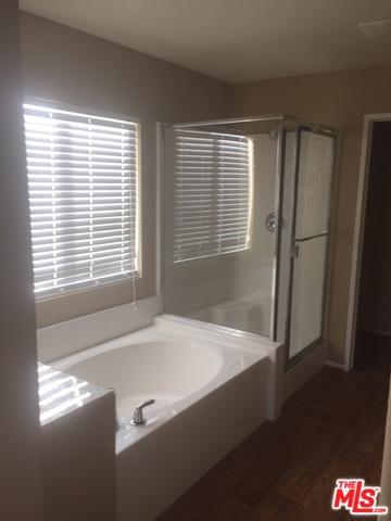 45032 Palm Ln, Lancaster, CA 93535 photo 8