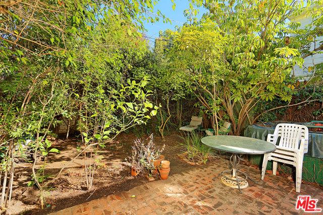 10327 Rossbury Pl, Los Angeles, CA 90064 photo 20