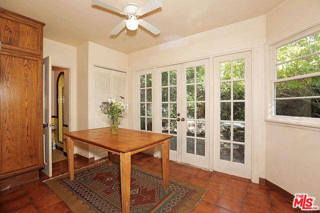 10327 Rossbury Pl, Los Angeles, CA 90064 photo 12