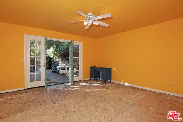 10327 Rossbury Pl, Los Angeles, CA 90064 photo 24