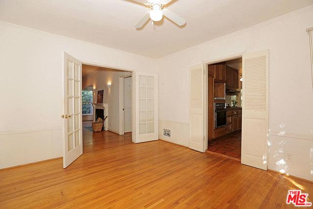 10327 Rossbury Pl, Los Angeles, CA 90064 photo 9