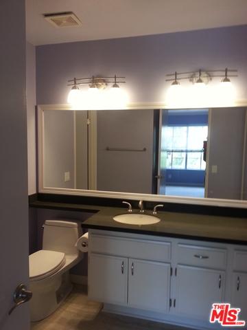 41 Exeter #20, Irvine, CA 92612 photo 6