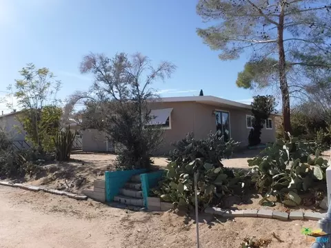 71965 Samarkand Dr, Twentynine Palms, CA 92277 photo 2