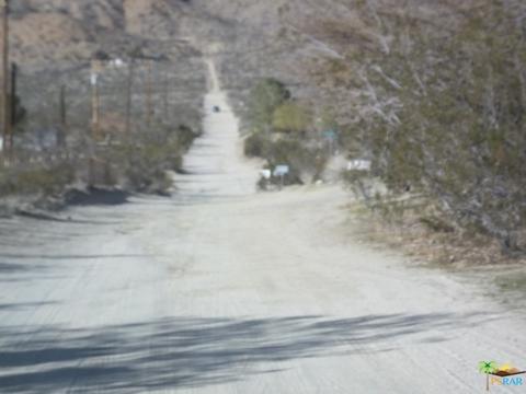 9288 S Samel Rd, Morongo Valley, CA 92256 photo 3