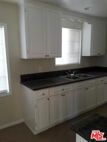 15708 S Visalia Ave, Compton, CA 90220 photo 3