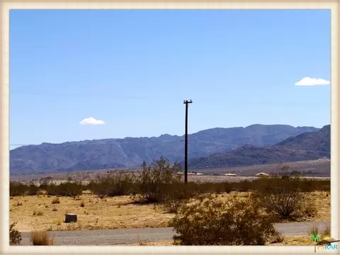 5001 E 1st St, Joshua Tree, CA 92252 photo 5