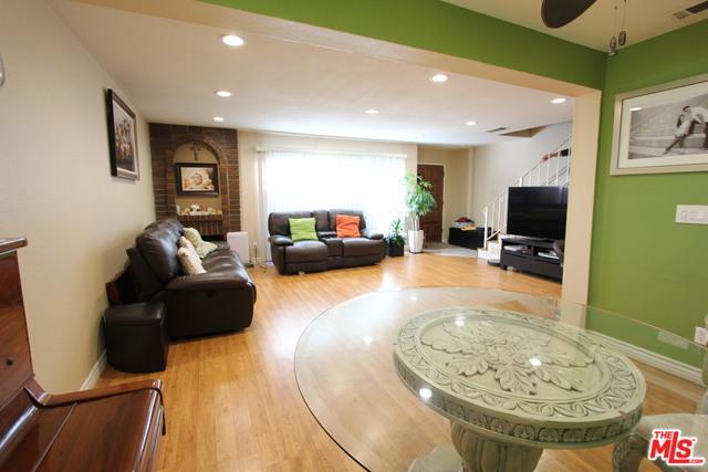 8232 Alameda St, Downey, CA 90242 photo 3