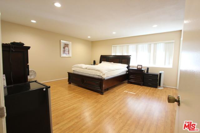 8232 Alameda St, Downey, CA 90242 photo 6