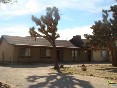 58767 Sun Mesa Dr, Yucca Valley, CA 92284 photo 4