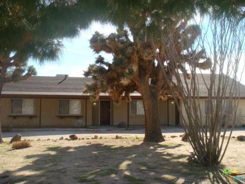 58767 Sun Mesa Dr, Yucca Valley, CA 92284 photo 2