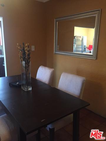 911 N Acacia Ave, Compton, CA 90220 photo 4
