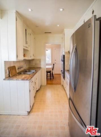 5427 Burnet Ave, Sherman Oaks, CA 91411 photo 4