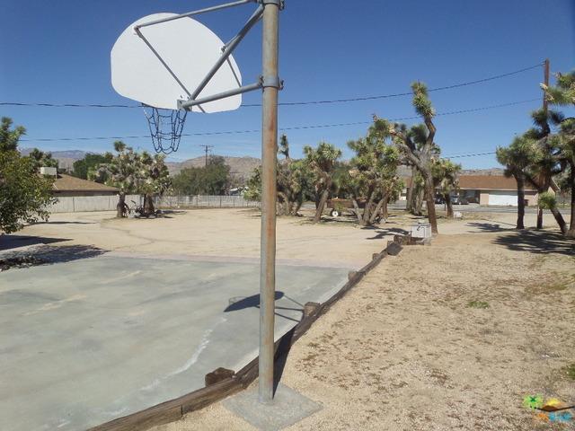 57671 Onaga, Yucca Valley, CA 92284 photo 52