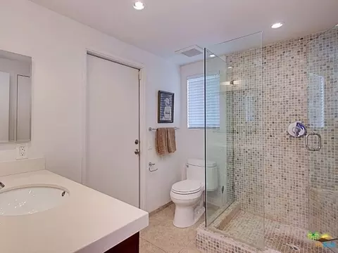 2550 Miramonte Cir, Palm Springs, CA 92264 photo 6