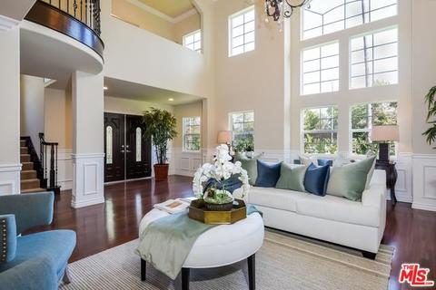 13609 Chandler, Sherman Oaks, CA 91401 photo 1