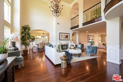 13609 Chandler, Sherman Oaks, CA 91401 photo 3