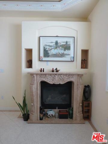 727 E Cypress Ave #103, Burbank, CA 91501 photo 2