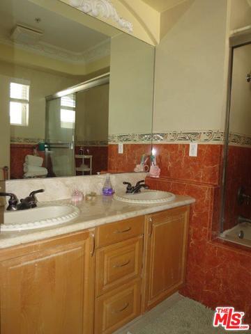 727 E Cypress Ave #103, Burbank, CA 91501 photo 15