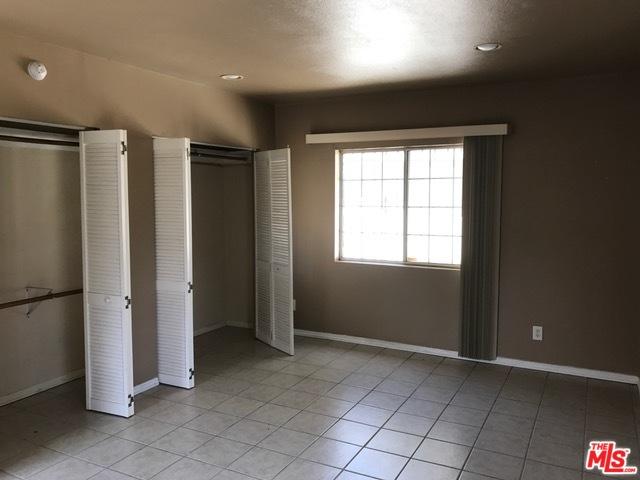 714 N Locust Ave, Compton, CA 90221 photo 2