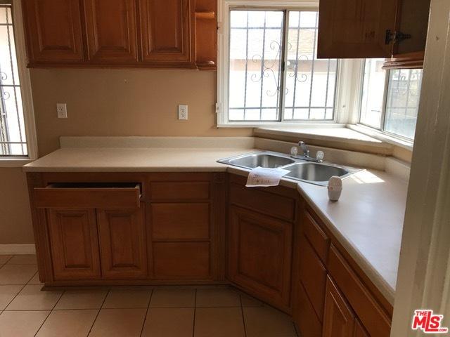 714 N Locust Ave, Compton, CA 90221 photo 8