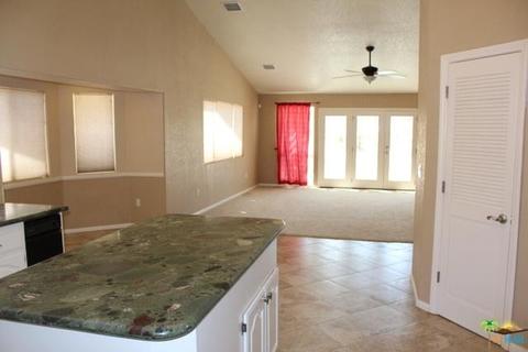 8018 Palomar Ave, Yucca Valley, CA 92284 photo 23