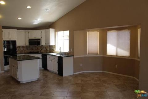 8018 Palomar Ave, Yucca Valley, CA 92284 photo 19