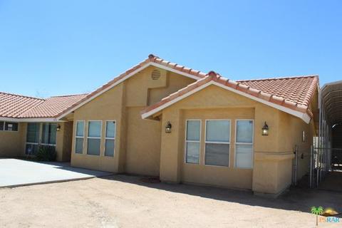 8018 Palomar Ave, Yucca Valley, CA 92284 photo 4
