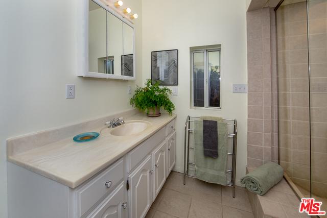 14960 Hamlin St, Van Nuys, CA 91411 photo 24