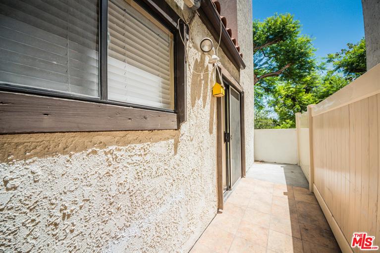 535 E Cedar Ave #E, Burbank, CA 91501 photo 8