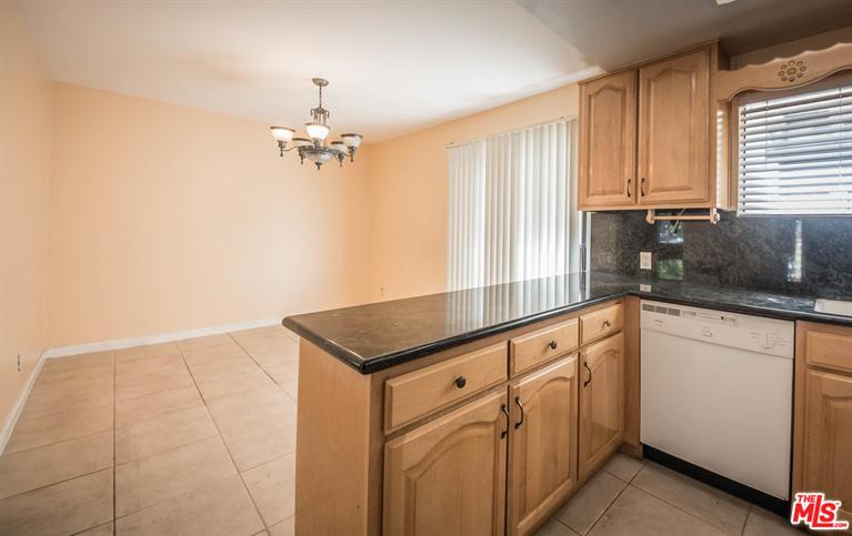 535 E Cedar Ave #E, Burbank, CA 91501 photo 11