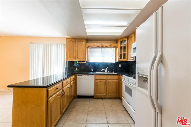 535 E Cedar Ave #E, Burbank, CA 91501 photo 13
