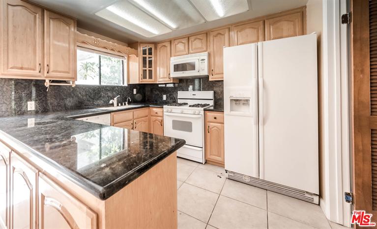 535 E Cedar Ave #E, Burbank, CA 91501 photo 12