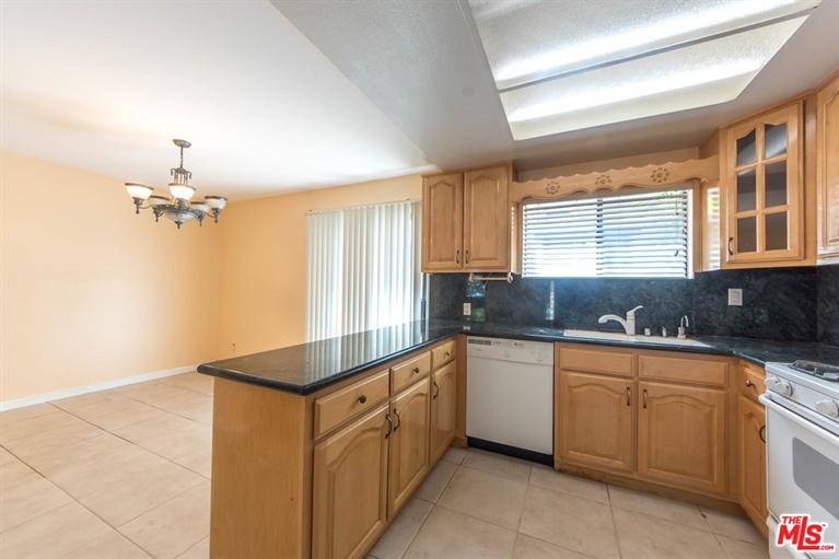 535 E Cedar Ave #E, Burbank, CA 91501 photo 10
