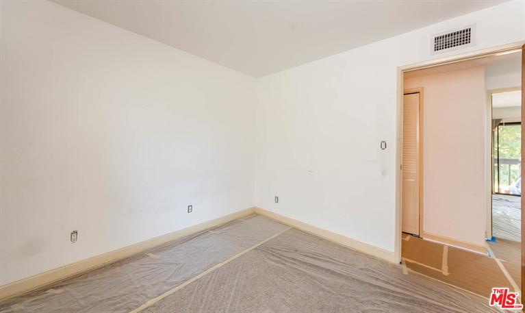 535 E Cedar Ave #E, Burbank, CA 91501 photo 31