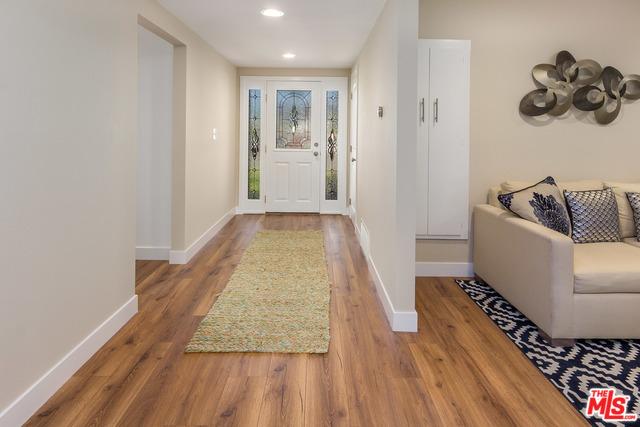 704 Erringer Rd, Simi Valley, CA 93065 photo 4