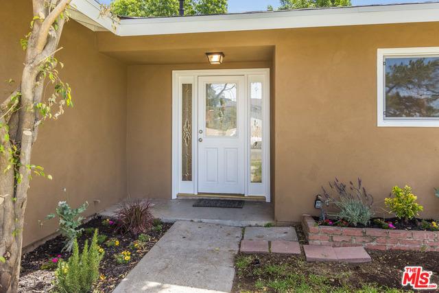 704 Erringer Rd, Simi Valley, CA 93065 photo 3