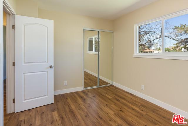 704 Erringer Rd, Simi Valley, CA 93065 photo 16